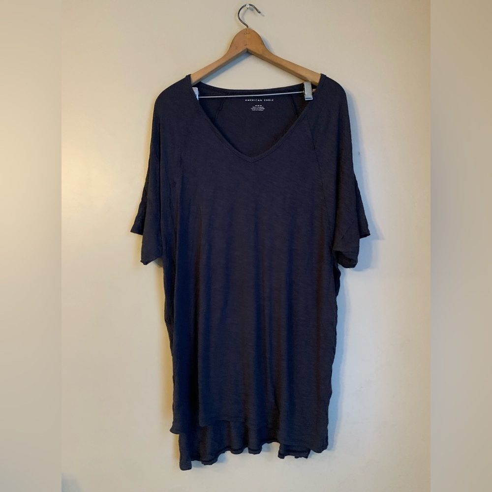 American Eagle Oversized v-neck Tee slouchy oversized fit comfy loungewear M